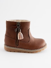 Hellbraun - Warm gefütterte Stiefel mit Quastendetail und Reißverschluss - Bild 4 von 11