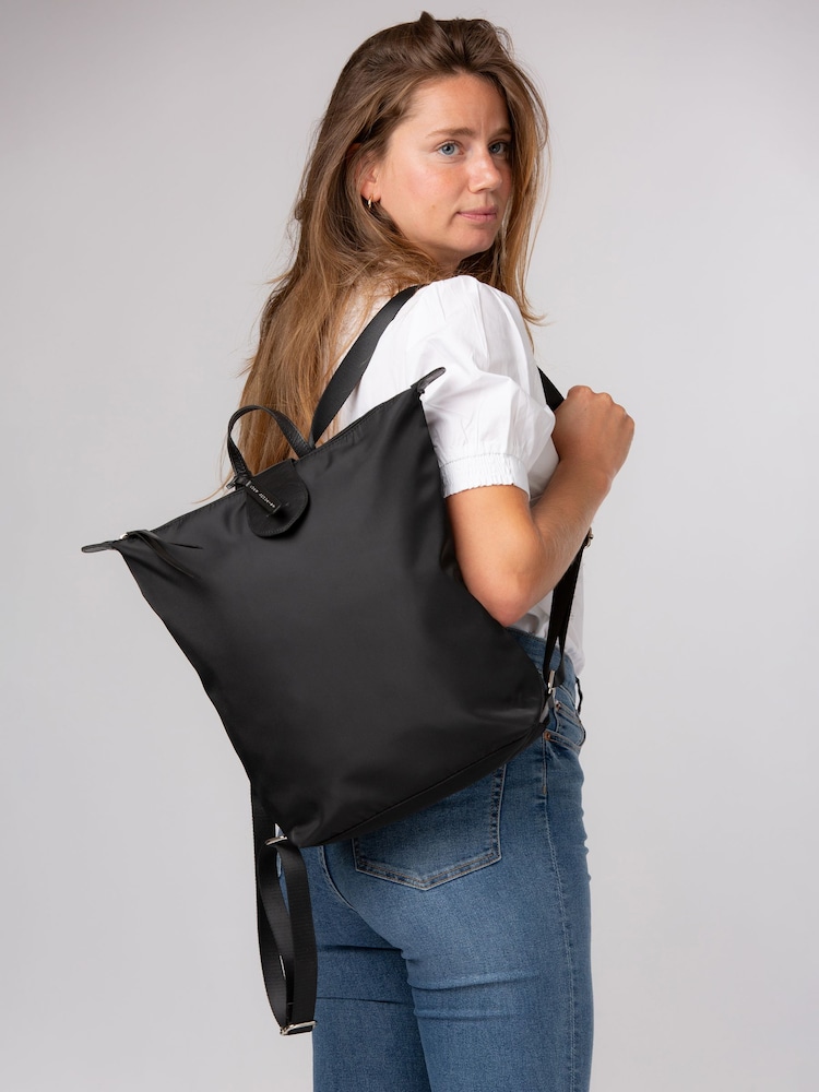 Pure Luxuries London Black 'Louison' Canvas & Leather Backpack - Image 1 of 6 Pure Luxuries London Black 'Louison' Canvas & Leather Backpack - Image 1 of 6