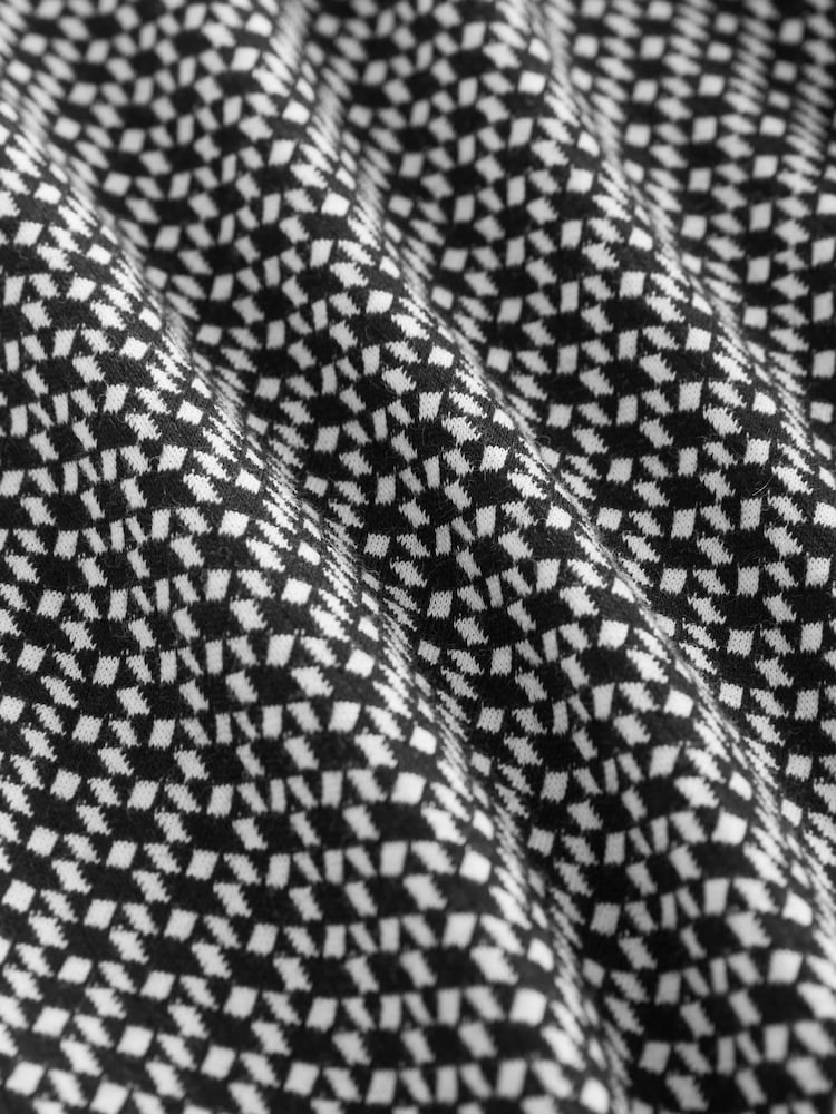 Black/White Geo Cuban Collar Textured Jersey Short Sleeve 100% Cotton Shirt - Image 8 of 8