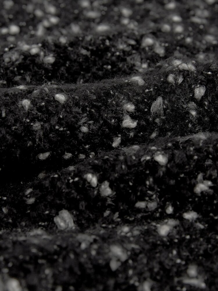 Schwarz - Gerippter Pullover mit hohem Kragen - Bild 5 von 5