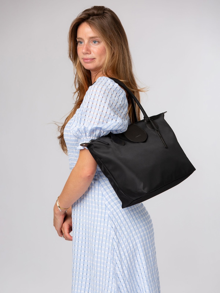 Pure Luxuries London Black 'Josette' Canvas & Leather Tote Bag - Image 1 of 6 Pure Luxuries London Black 'Josette' Canvas & Leather Tote Bag - Image 1 of 6