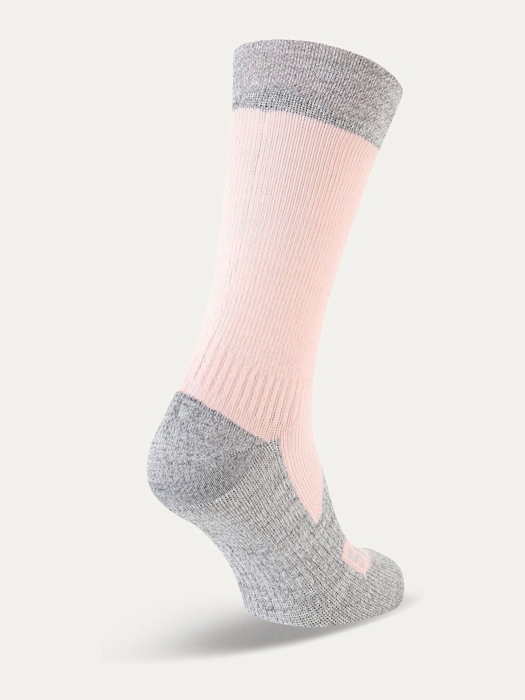 جوارب متوسطة الطول مقاومة للماء لجميع الأحوال الجوية Raynham بلون وردي من Sealskinz - صورة 2 من 2 جوارب متوسطة الطول مقاومة للماء لجميع الأحوال الجوية Raynham بلون وردي من Sealskinz - صورة 2 من 2