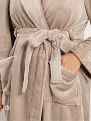 Yours Curve Brown Luxe Dressing Gown - Image 4 of 6