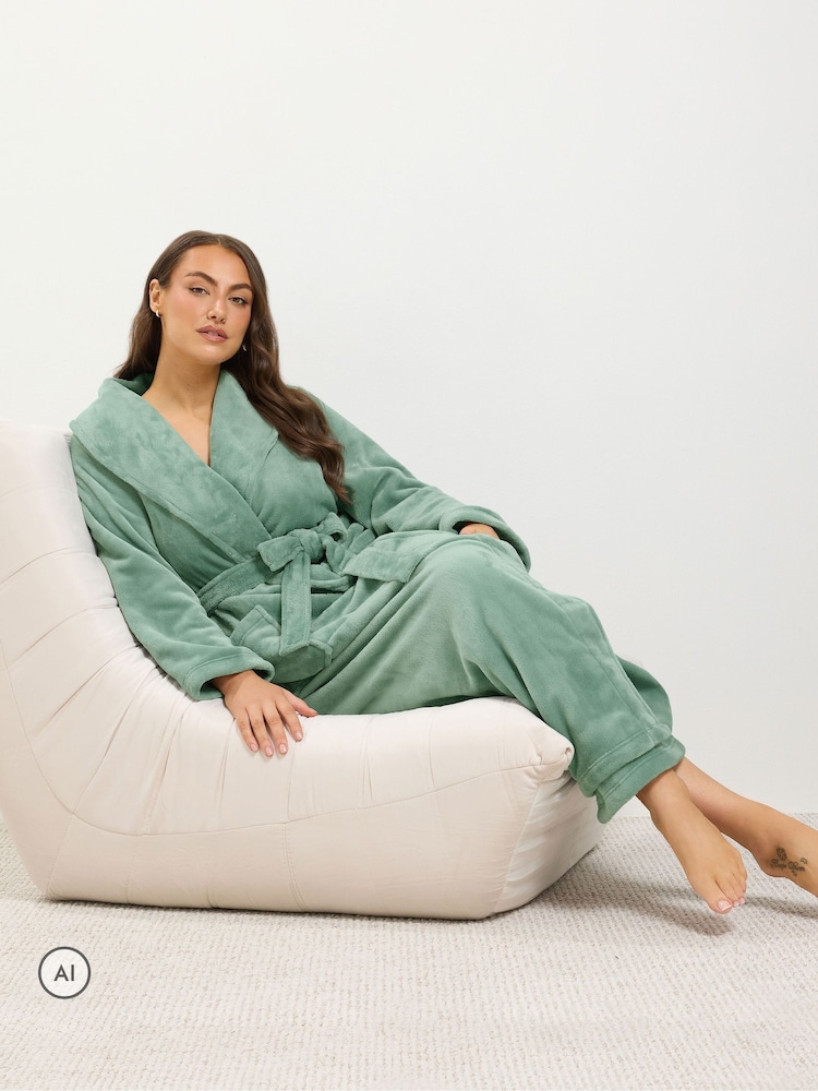 Verde - Bata Luxe de Yours Curve - Imagen 2 de 6 Verde - Bata Luxe de Yours Curve - Imagen 2 de 6
