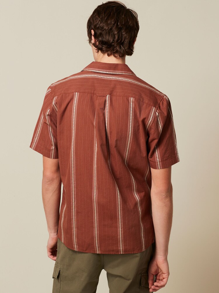 rjava - Teksturirani črtast; progast kratek rokav; s kratkimi rokavi Cuban ovratnik 100% Cotton srajce - Slika 2 iz 7 rjava - Teksturirani črtast; progast kratek rokav; s kratkimi rokavi Cuban ovratnik 100% Cotton srajce - Slika 2 iz 7