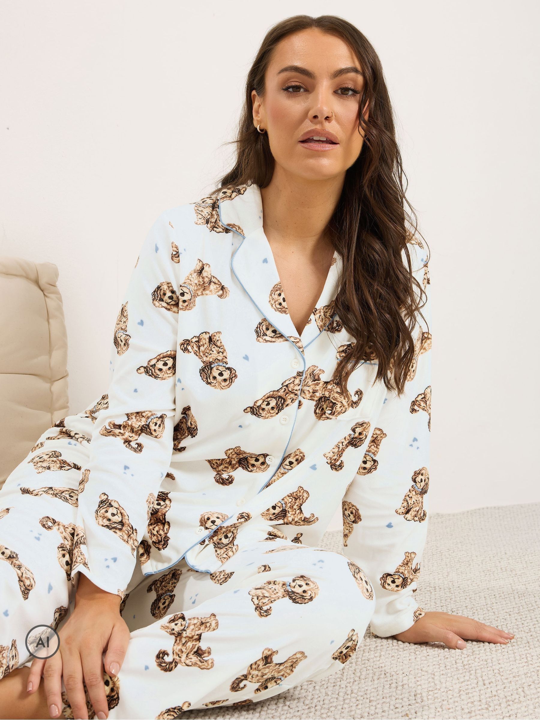 Yours Curve Women's White Cockapoo Lightweight Fleece Pyjama Set - Image 1
