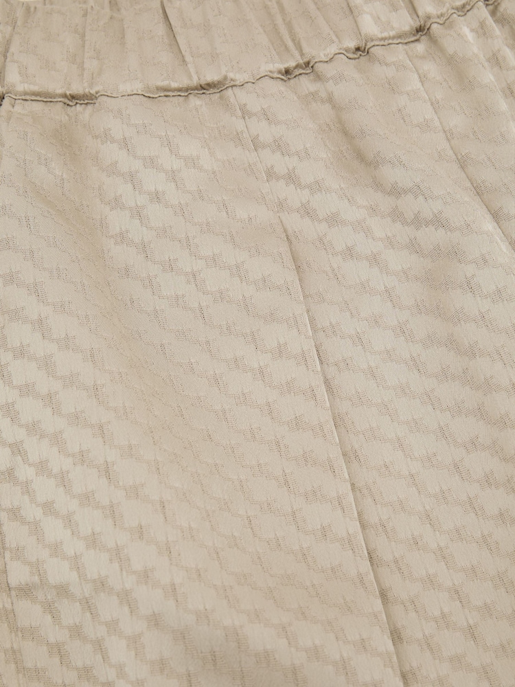 Reiss Champagne Neutral Dia Jacquard Pleated Tapered Trousers - Image 8 of 8 Reiss Champagne Neutral Dia Jacquard Pleated Tapered Trousers - Image 8 of 8