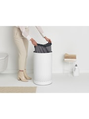 Brabantia White Laundry Bin 60L With Plastic Lid - Image 4 of 4