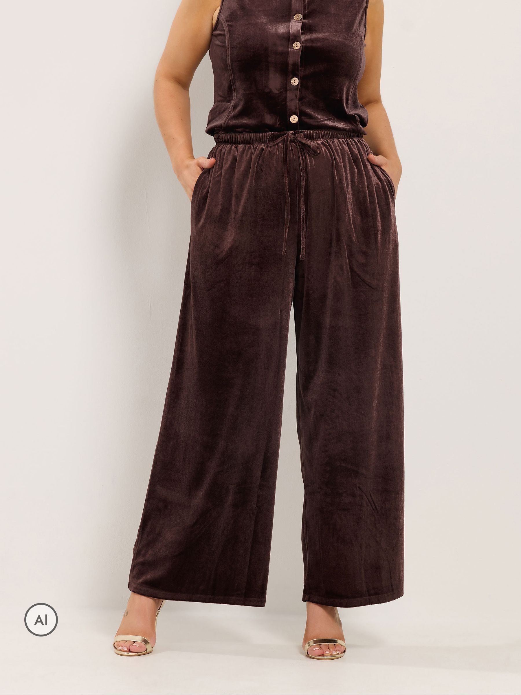 Yours Women's Brown Velvet Wide Leg Trousers In 30-32R - Image 2