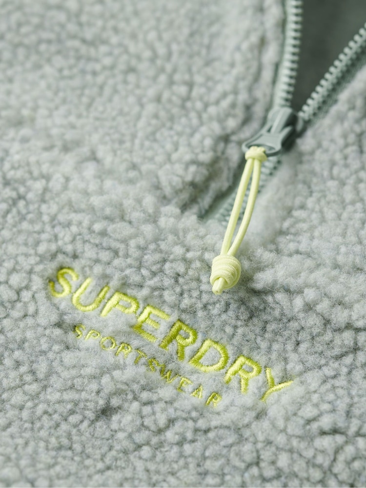 Grün - Superdry Teddyfell-Sweatshirt mit Stickerei und kurzem Reissverschluss - Bild 6 von 6