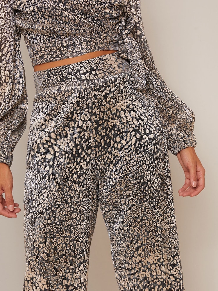 Chi Chi London Brown Printed Wide Leg Trousers - Image 5 of 5