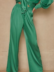 Chi Chi London Green Satin Wide Leg Elasticated Waist Trousers - Image 3 of 10