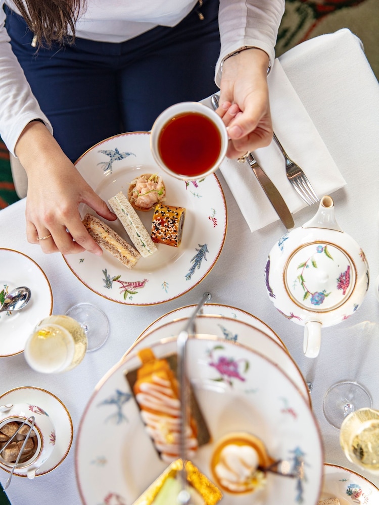 Virgin Experience Days Afternoon Tea for Two - Image 1 of 3