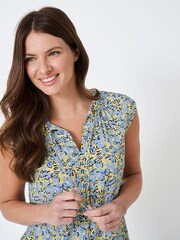 Crew Clothing Company Pastel Pink Floral Print Relaxed Blouse - Image 4 of 5