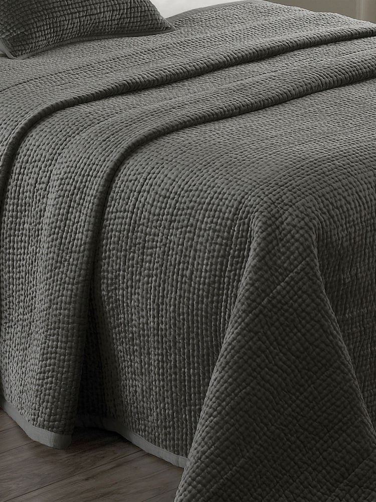 Riva Home Grey Brooklands Quilted 100% Cotton Bedspread - Image 2 of 4