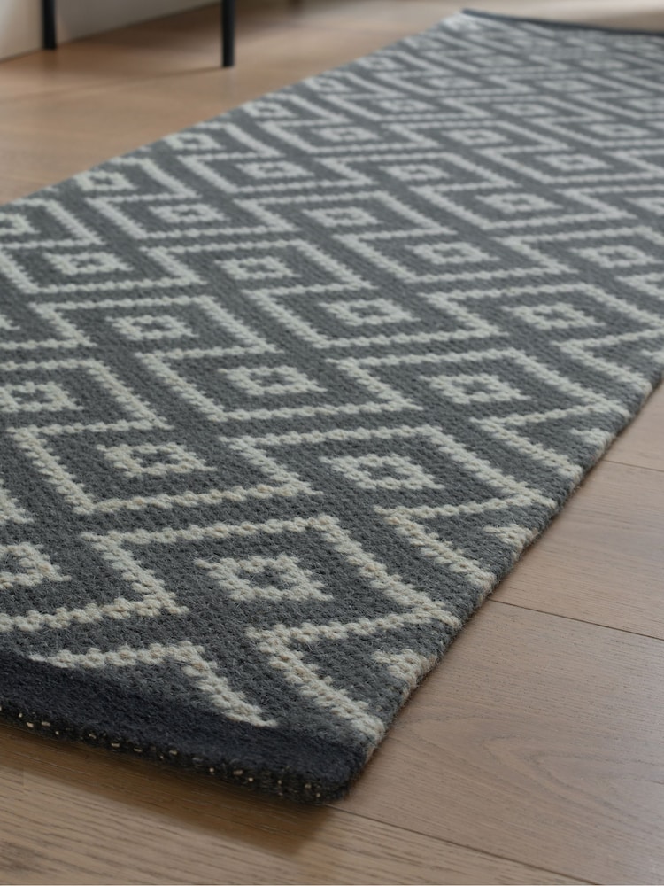 Grey Geo Diamond Runner - Image 2 of 3