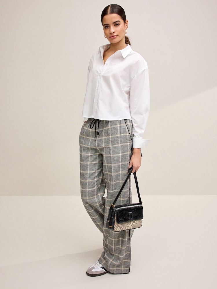 White Long Sleeve Cotton Cropped Shirt - Image 2 of 6 White Long Sleeve Cotton Cropped Shirt - Image 2 of 6