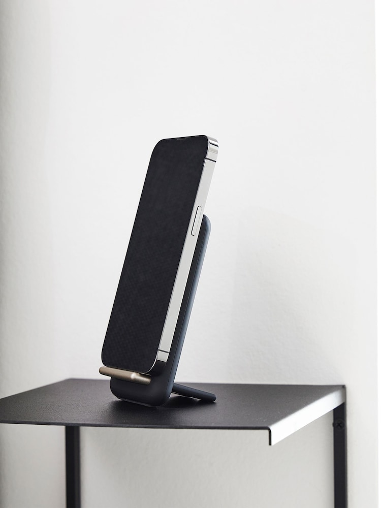 Kreafunk Black reCHARGE Qi Wireless Charger 15W - Image 1 of 3 Kreafunk Black reCHARGE Qi Wireless Charger 15W - Image 1 of 3
