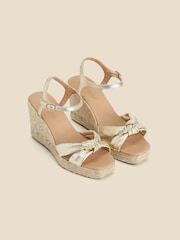 Sosandar Gold Leather Knot Detail Wedge Sandals - Image 2 of 5
