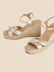 Sosandar Gold Leather Knot Detail Wedge Sandals - Image 4 of 5