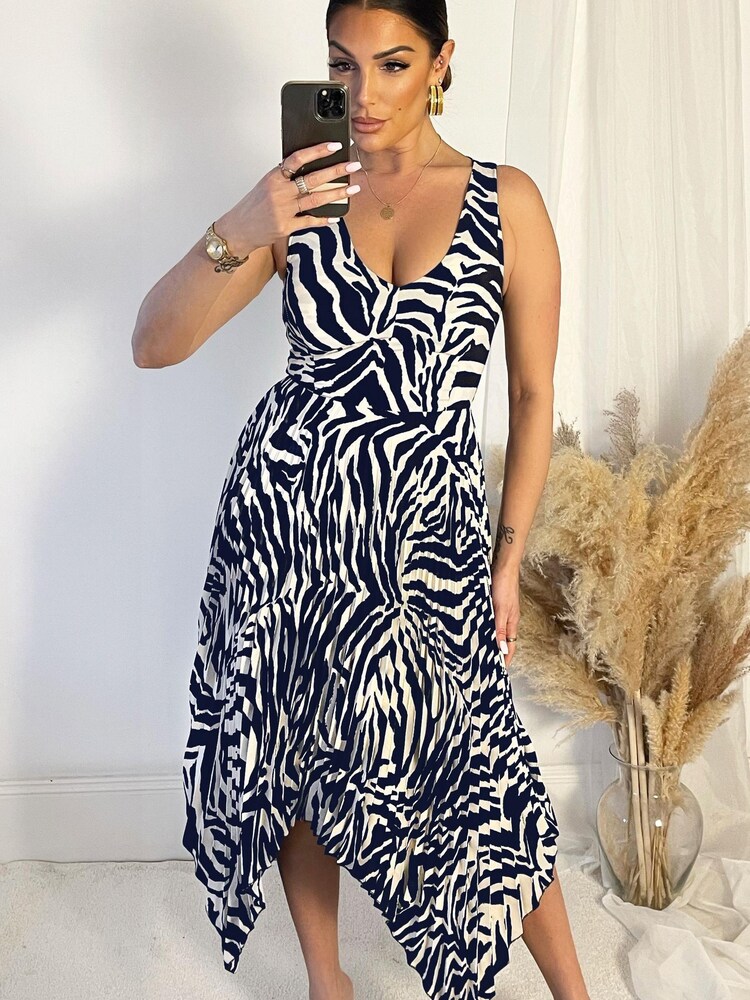 AX Paris Blue Printed V-Neck Zig Zag Hem Pleated Midi Dress - Image 1 of 3