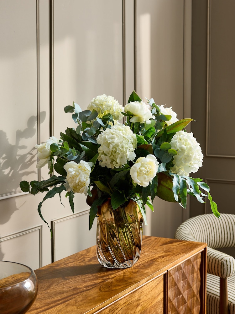 N. Premium Hydrangea and Peony Flower Bouquet - Image 1 of 4 N. Premium Hydrangea and Peony Flower Bouquet - Image 1 of 4