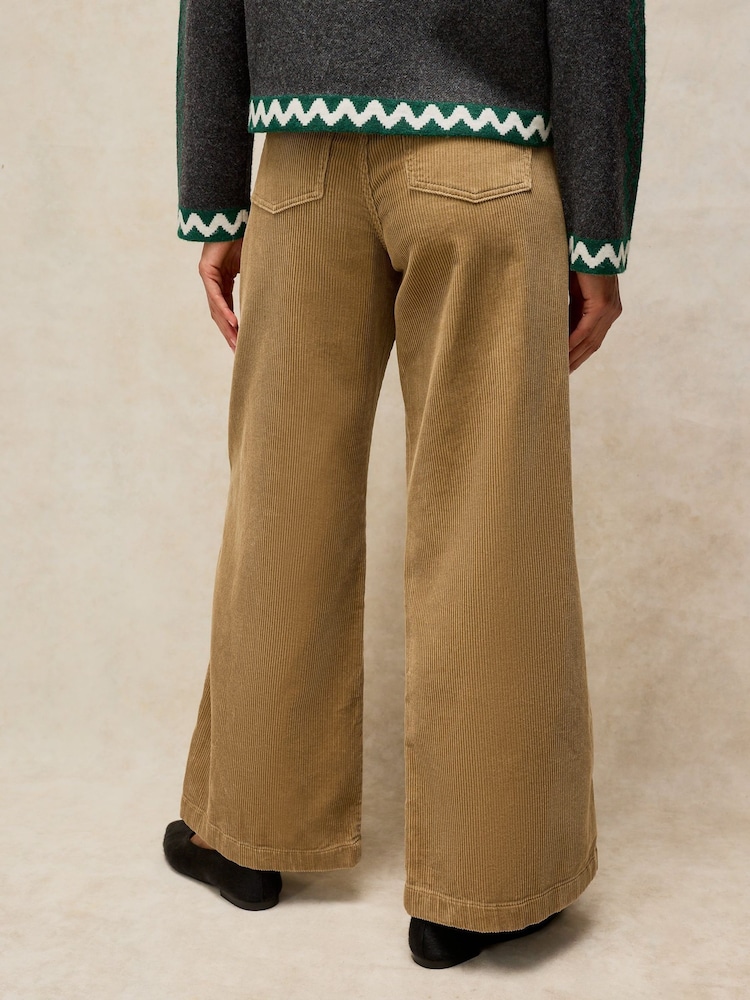 Zeleno - White Stuff Ayla Cord Pantalone širokih nogavica - Slika 2 od 6 Zeleno - White Stuff Ayla Cord Pantalone širokih nogavica - Slika 2 od 6