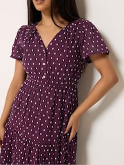 Vestido corto de manga corta con volantes y estampado de tela dobby de M&Co Petite - Imagen 4 de 6