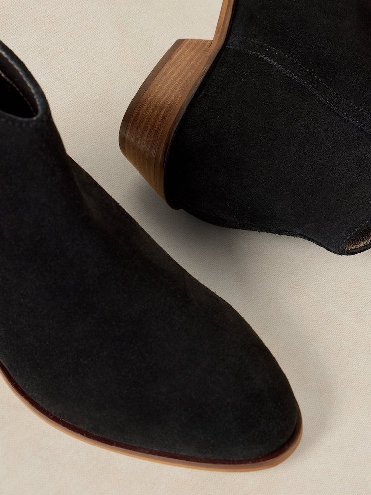 Crno - White Stuff Mae Suede Ankle Čizme - Slika 4 od 4 Crno - White Stuff Mae Suede Ankle Čizme - Slika 4 od 4