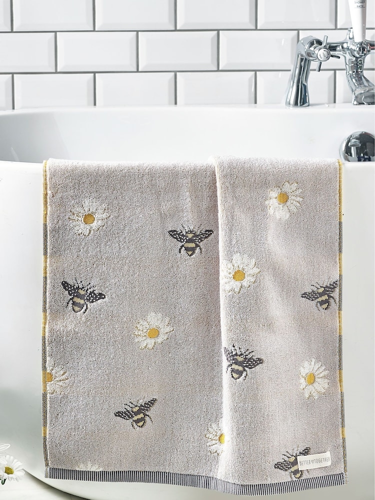Grey Bee And Daisy 100% Cotton Towel - Image 3 of 4