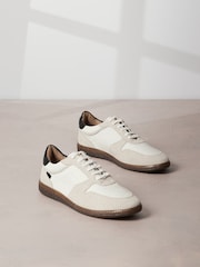 Нейтральный - Низкие кожаные кроссовки в стиле ретро Signature Forever Comfort® - Image 1 of 6