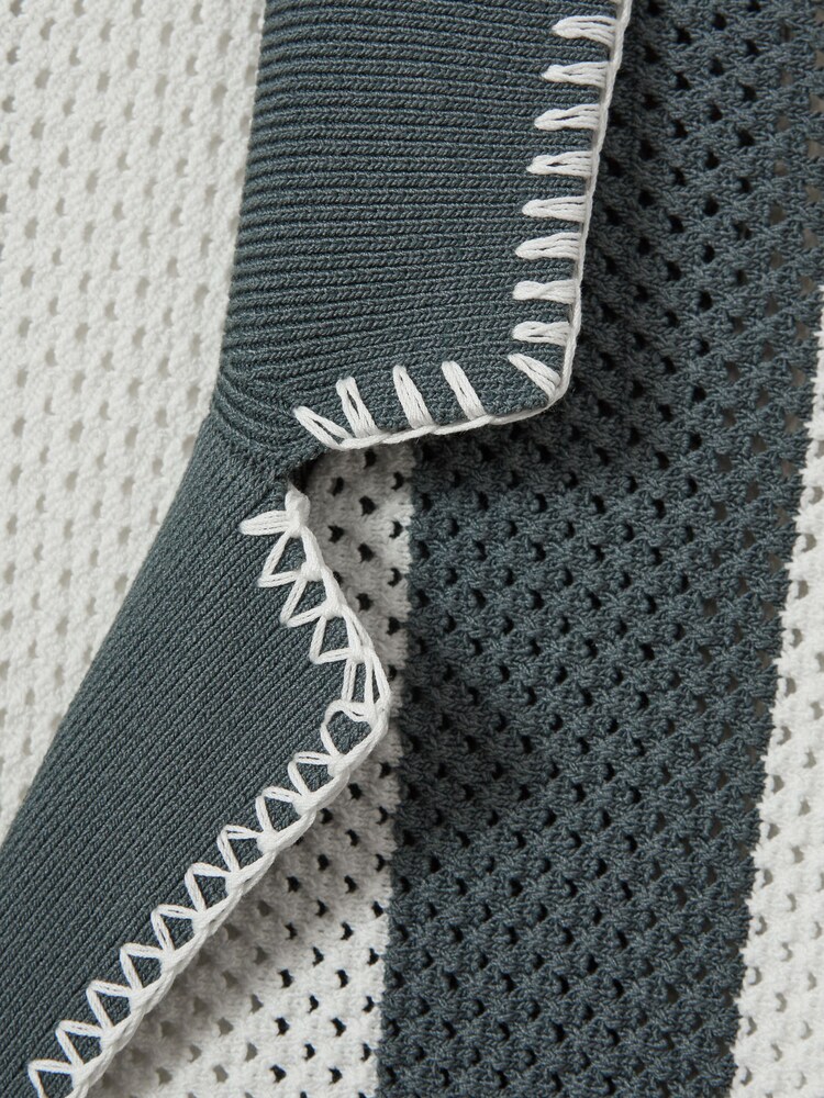 Reiss Argento/Optic White Naxos Knitted Cuban Collar Shirt - Image 6 of 6