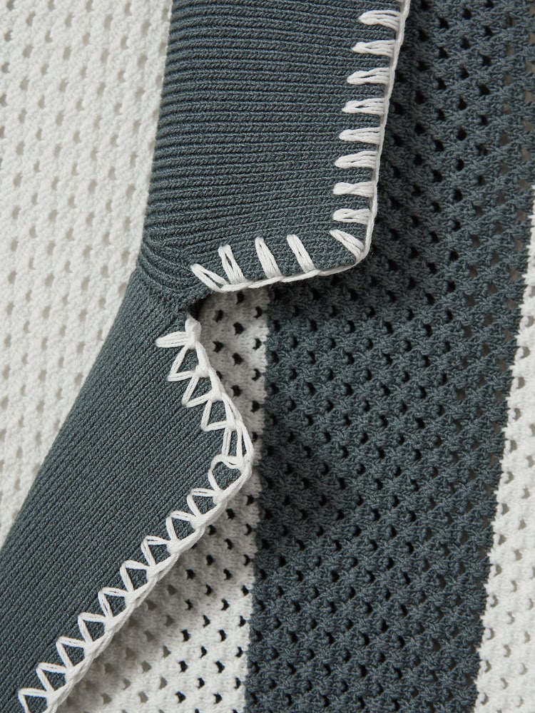 Reiss Argento/Optic White Naxos Knitted Cuban Collar Shirt - Image 6 of 6 Reiss Argento/Optic White Naxos Knitted Cuban Collar Shirt - Image 6 of 6