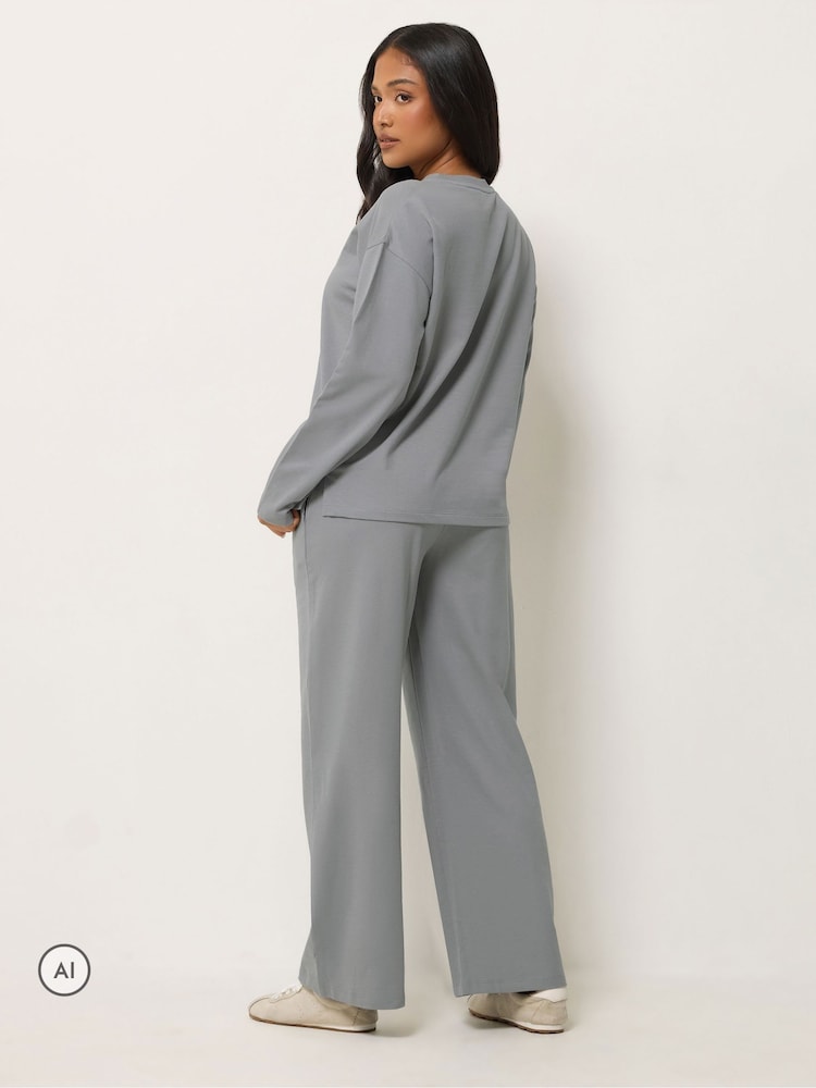 PixieGirl Petite Grey Sweatshirt & Wide Leg Joggers Set - Image 2 of 6 PixieGirl Petite Grey Sweatshirt & Wide Leg Joggers Set - Image 2 of 6