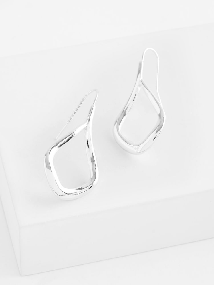 Silver Tone Tear Drop Earrings - Image 4 of 4