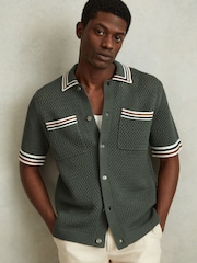 Verde salvia oscuro - Camisa de ganchillo de mezcla de algodón Coulson de Reiss - Imagen 1 de 6