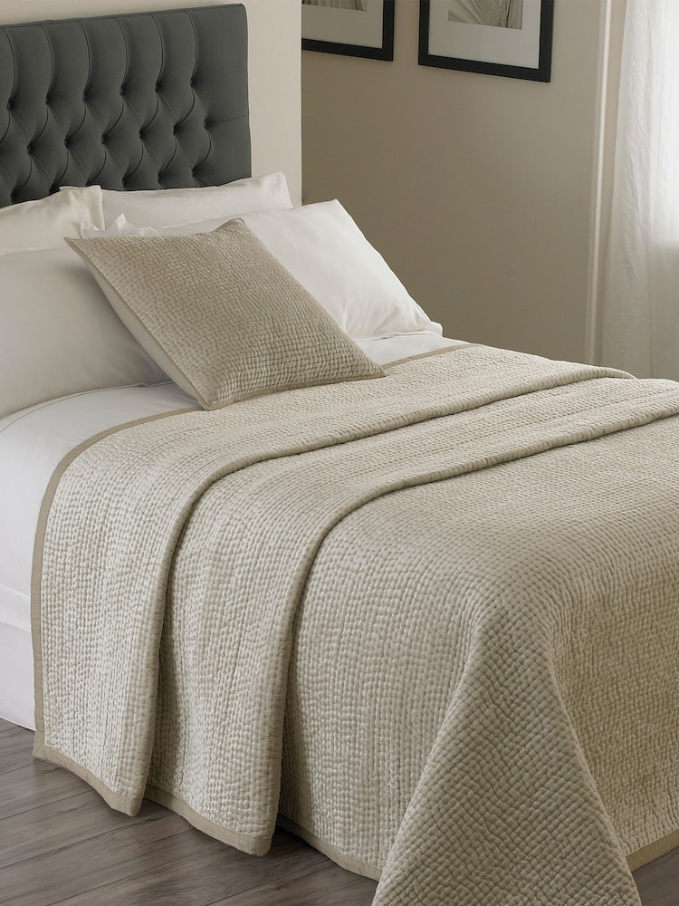 Riva Home Gold Brooklands Quilted 100% Cotton Bedspread - Image 1 of 1