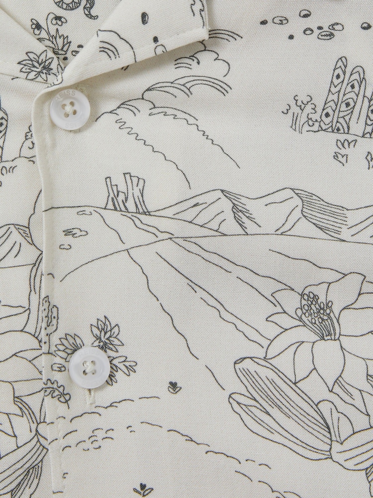 Reiss Ecru Gobi 9-13 yrs Sketch Design Cuban Collar Shirt - Image 4 of 4