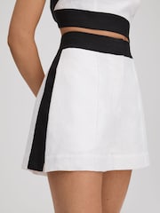 Reiss White/Navy Rebecca Linen Colourblock Shorts - Image 1 of 7