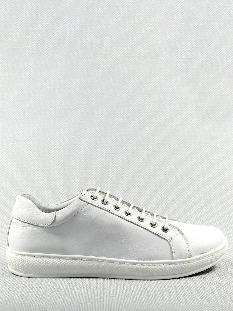 Lazy Dogz White Forage Trainers - Image 1 of 4