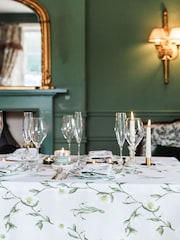 Avalon Home Snowdrop and Hellebore Tablecloth - Slika 3 od 6