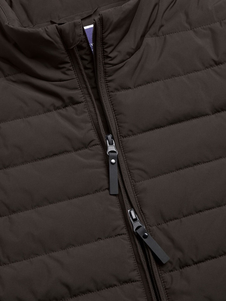 Šokolādes brūns - Charles Tyrwhitt vieglā stepētā veste - Attēls 5 no 5