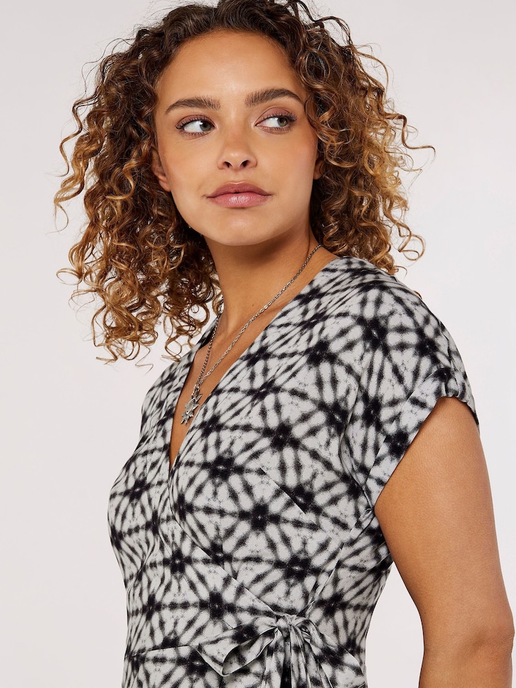 Apricot Grey & Black V-Neck Short Sleeve Wrap Dress - Image 4 of 4