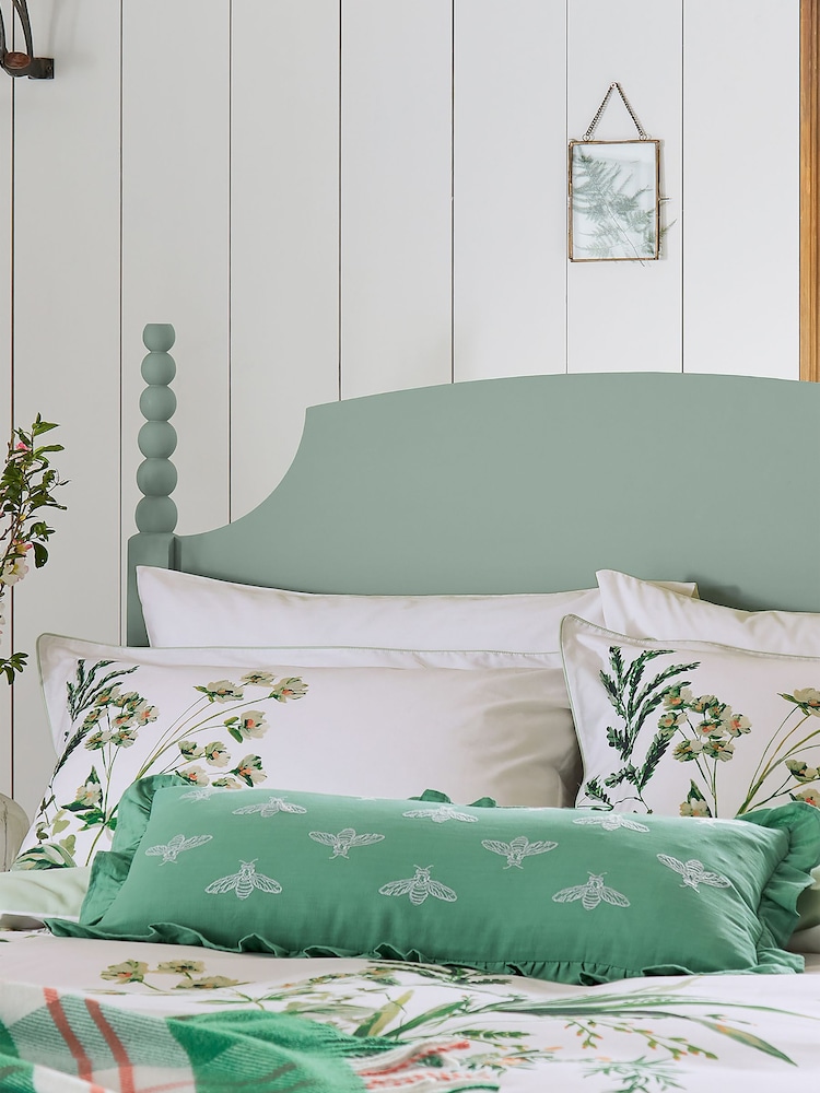 Joules White Lakeside Floral Duvet Cover and Pillowcase Set - Image 2 of 5