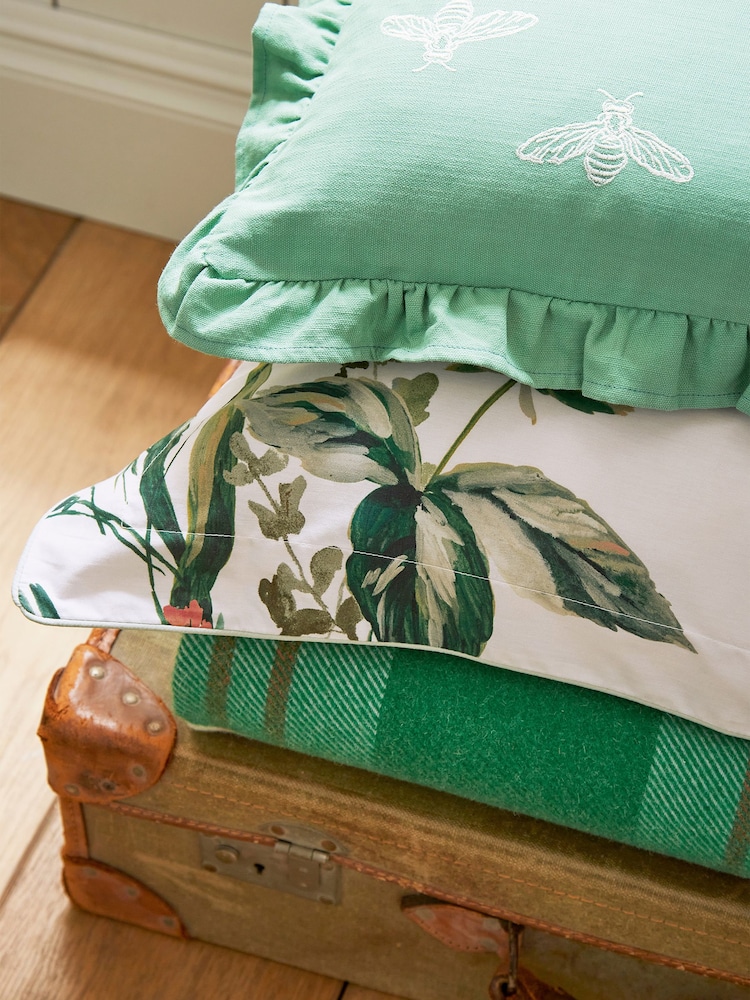Joules White Lakeside Floral Duvet Cover and Pillowcase Set - Image 5 of 5