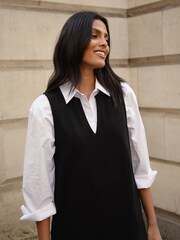 Threadbare Black V-Neck Pleated Hem Ponte Pinafore Dress - Image 4 of 4