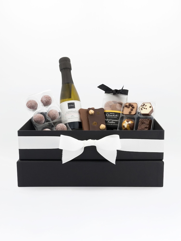 Hotel Chocolat Chocolate & Fizz Collection - Image 3 of 3 Hotel Chocolat Chocolate & Fizz Collection - Image 3 of 3
