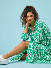 Roman Green Wave Print Tiered Shirt Dress - Image 3 of 5