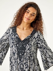 Roman Black Floral Print Lace Detail Smock Dress - Image 4 of 5