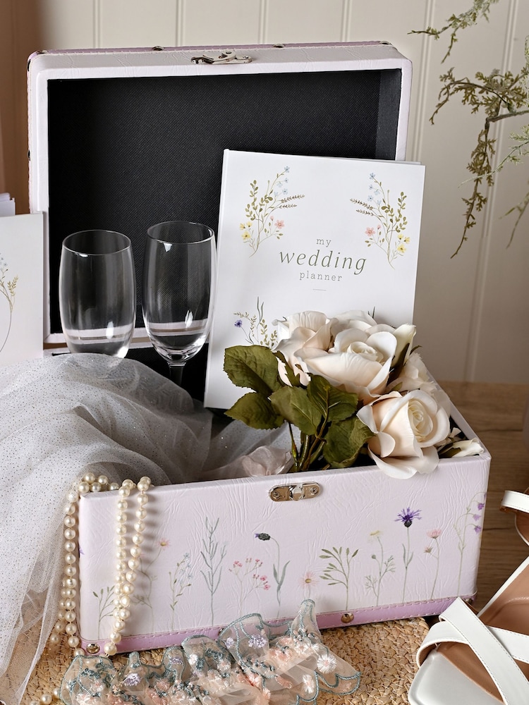 Widdop White Wildflower Wedding Planner - Image 8 of 8